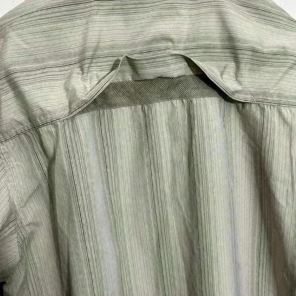 Merrell Opti-Wick UPF Short Sleeve Fishing Vented Metal Button Shirt Men Size XL - Picture 3 of 7